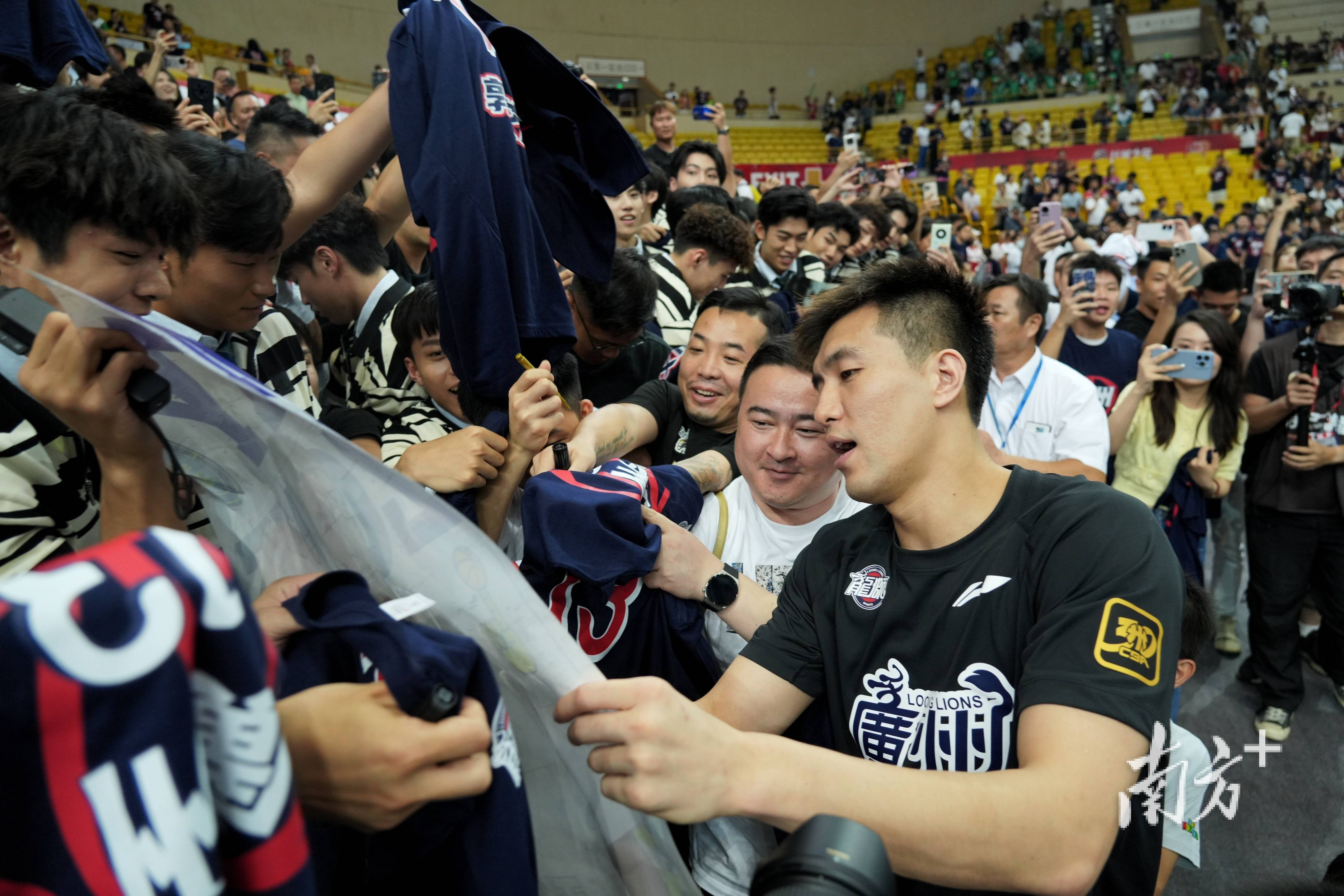 开云体育在线登录-主力球员受伤，球队备战备受考验的简单介绍