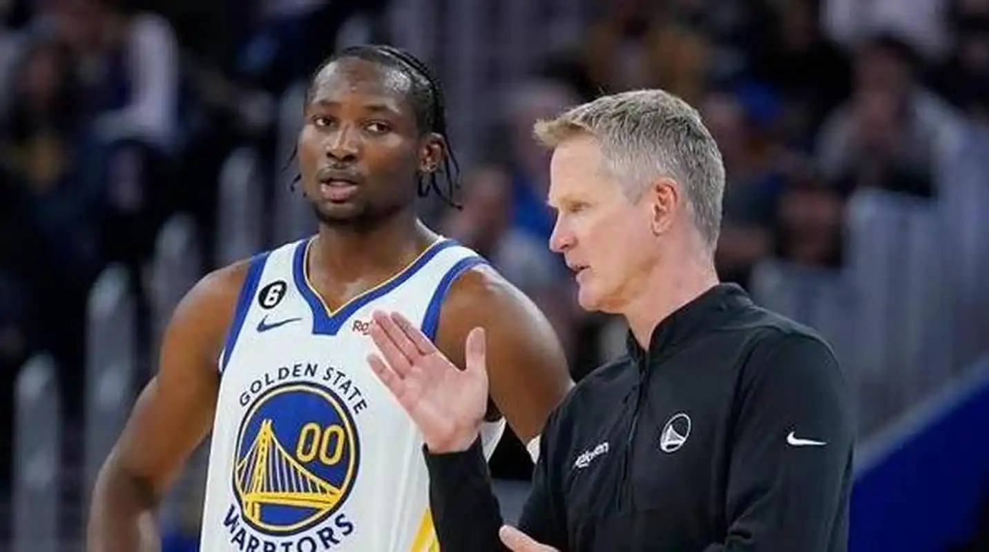 勇士队主教练透露战术秘密，球队备战迎难而上