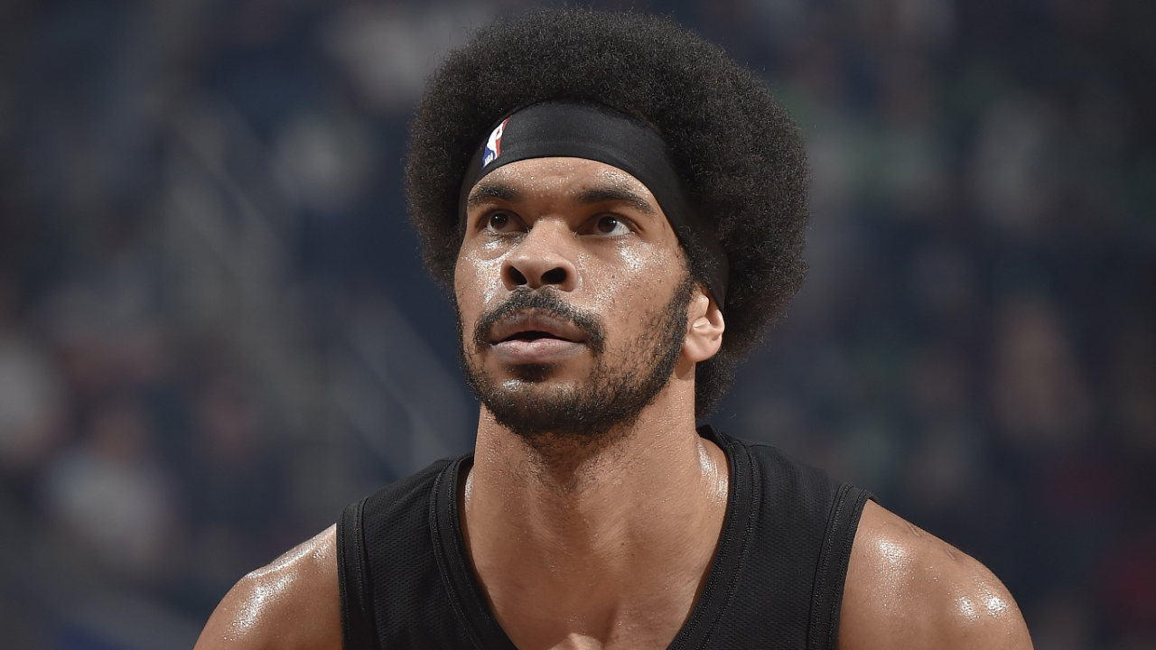 开云体育官网入口-比赛中球员的内线进攻无人能挡