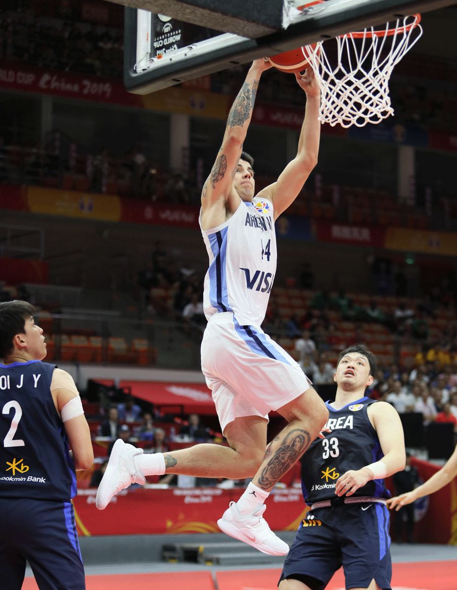 俄罗斯男篮遭遇惨败，无缘篮球顶级赛的简单介绍