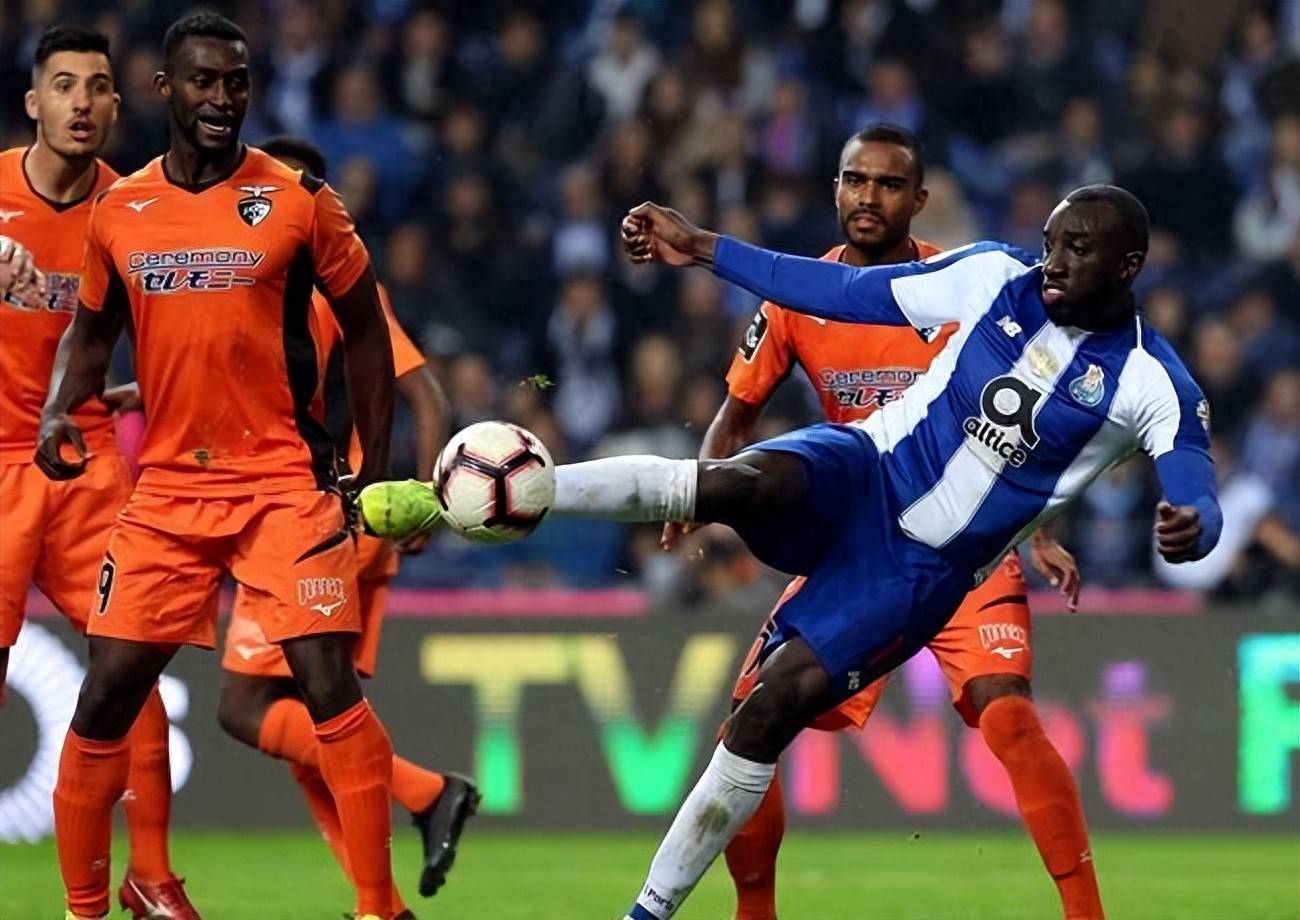 开云体育官网-关于欧冠夺冠热门球队争夺激烈，形势扑朔迷离的信息