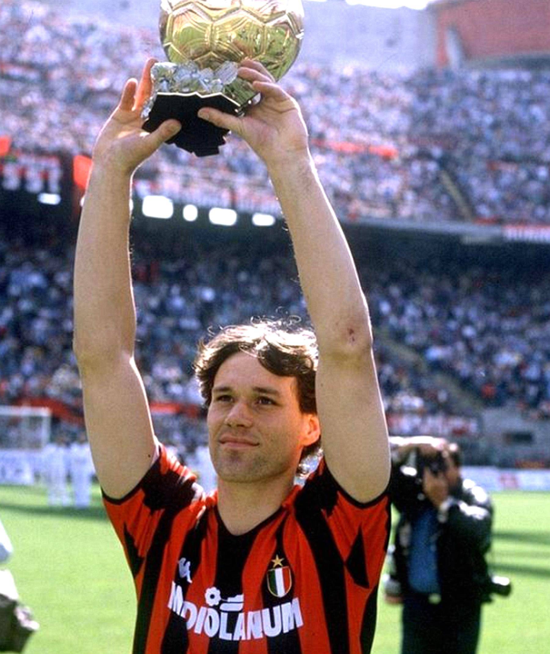 荷兰遭遇挑战,克鲁伊夫给出自己的看法 荷兰遭遇挑战,克鲁伊夫给出自己的看法