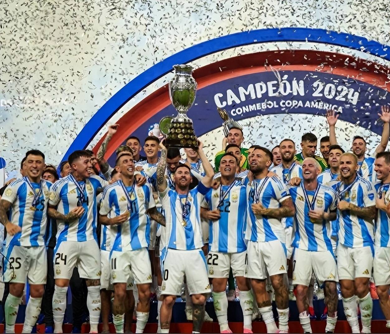 阿根廷队与智利队在南美洲展开激烈对抗