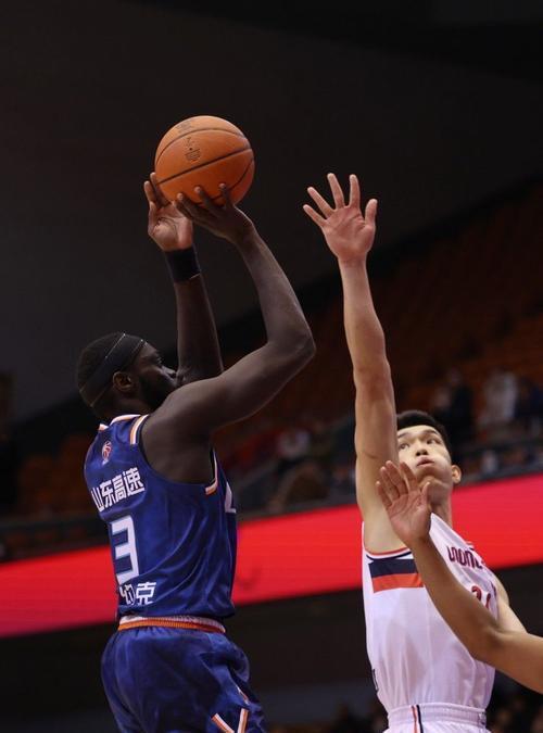 山东男篮全力备战江苏队,期待主场取胜的简单介绍 山东男篮全力备战江苏队,期待主场取胜的简单介绍