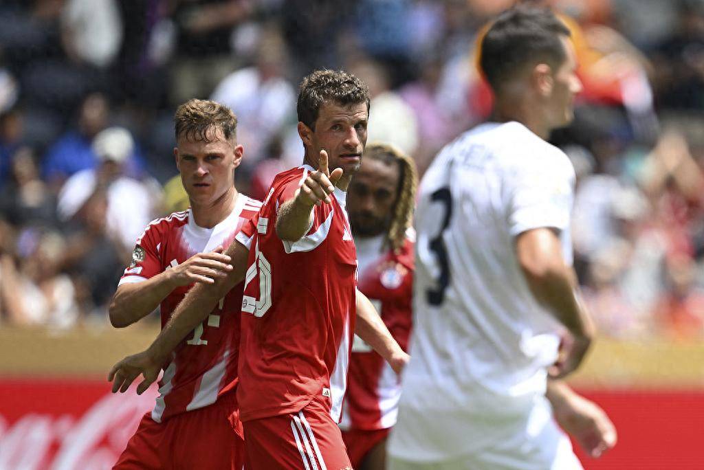 穆勒梅开二度，拜仁慕尼黑再获胜利稳固前进的简单介绍