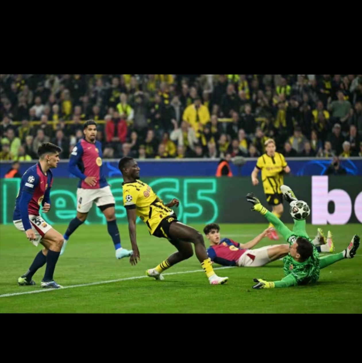 开云体育app-莱万特主场不敌对手,遗憾失利的简单介绍