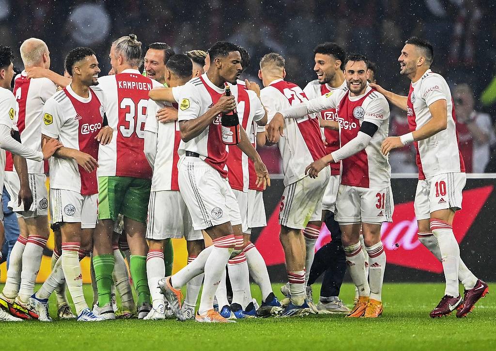 开云体育网页版入口-阿贾克斯迎来连胜,表现出色